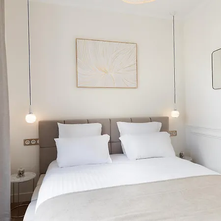 Pick A Flat's In Montmartre- Rue Gauthey 아파트 파리