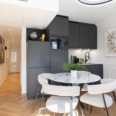 Pick A Flat's In Montmartre- Rue Gauthey *