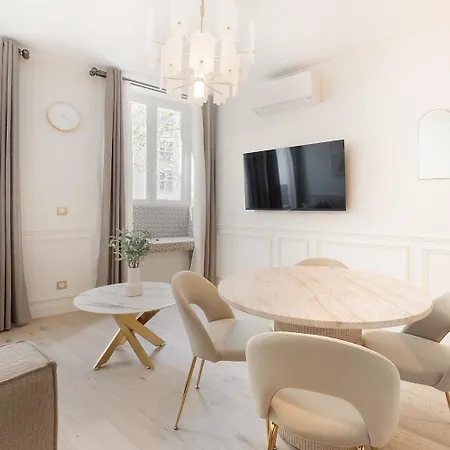 Pick A Flat's In Montmartre- Rue Gauthey Appartement Paris