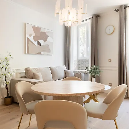 Pick A Flat's In Montmartre- Rue Gauthey