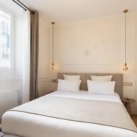 Pick A Flat's In Montmartre- Rue Gauthey Paris